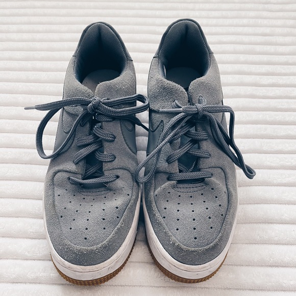 Sage Gray Air Force 1’s Women’s (W AF1 Sage Low) - Picture 2 of 4